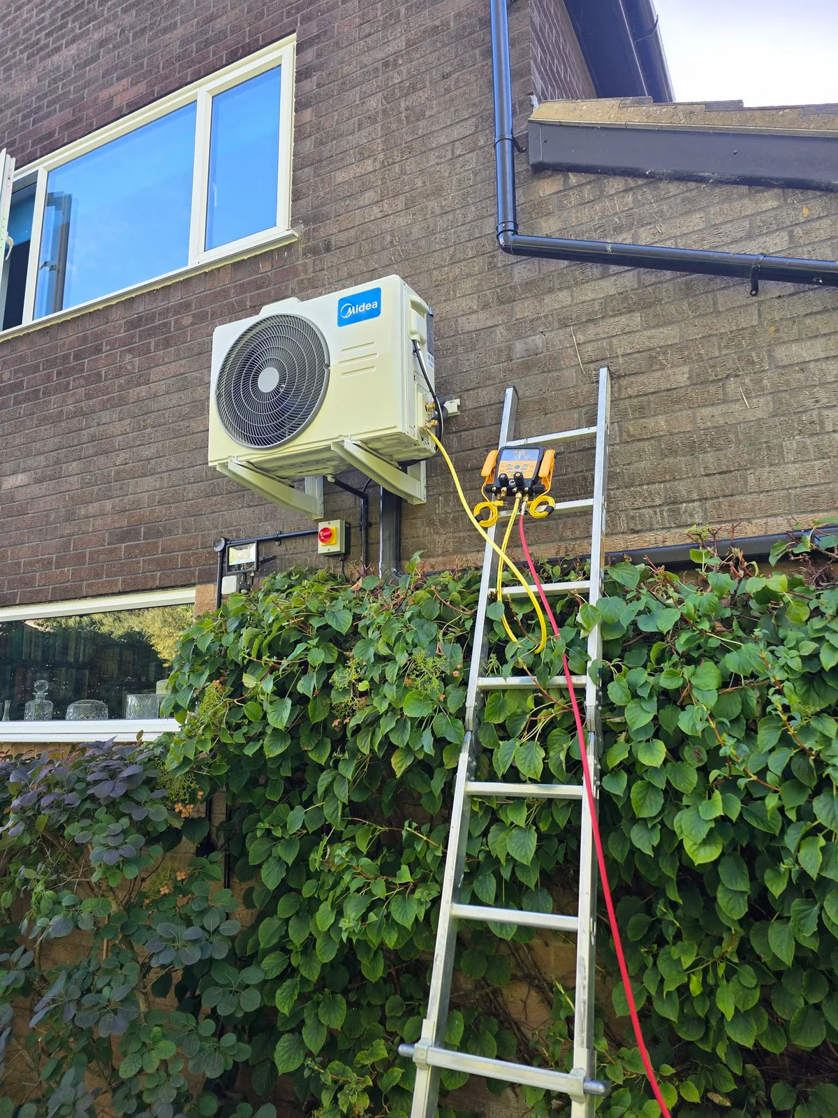 Recent Bourne 4 Heat - Heating & Coolng Work